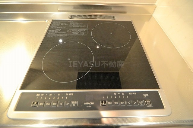 Lutella皆実町のエントランス