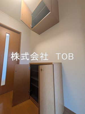 【玄関】 | アルシオネ柴崎 | シューズボックス※クリーニング完了前※