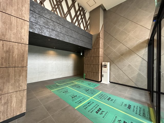 【エントランス】エスリード新大阪ザ・プレミアEAST