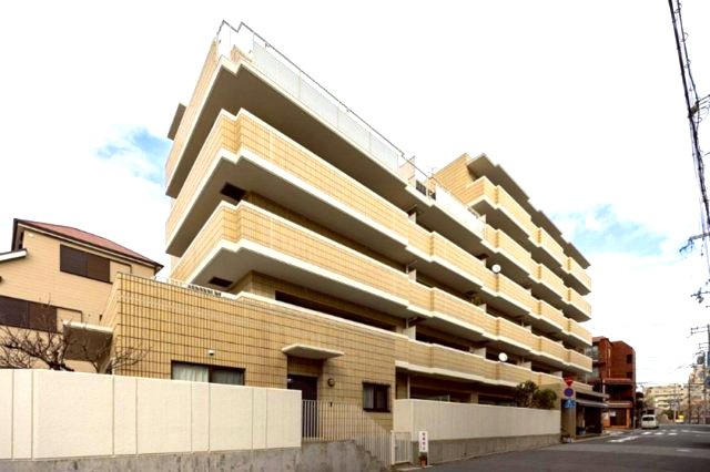 メゾンドール住吉北の外観