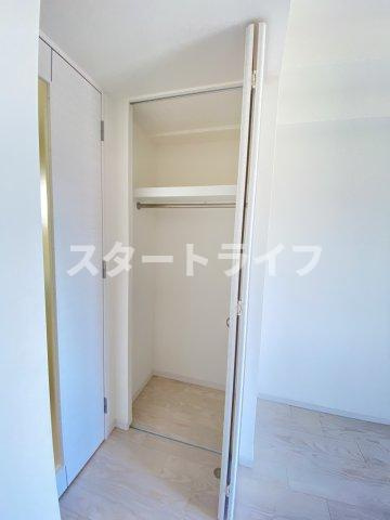 大阪市淀川区東三国１丁目の賃貸マンションの収納