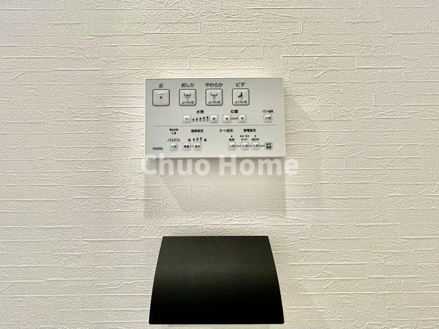 モンテベルデ西大島の内装|【ウォシュレット】清潔に使いたいお手洗いには最適な設備です。もちろんウォームレットも標準装備です。