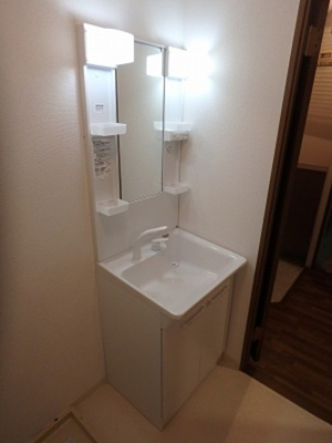 【洗面所】 | コートビレッジ | ※同タイプの写真となり、実際のお部屋とは異なる場合があります