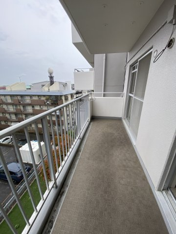 【バルコニー】 | Uresidence緑地公園 | 南向きのバルコニー