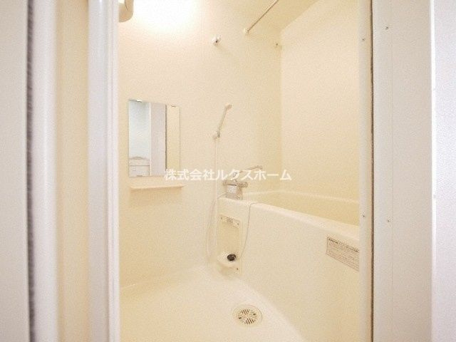 ソレイユ東奈良の浴室