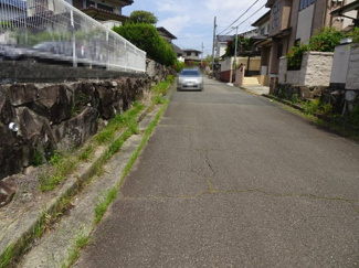 【前面道路含む現地写真】 | 川西市清和台東2丁目2の62　建築条件付き土地