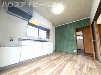 【キッチン】 | 岐南町伏屋リフォーム済み中古住宅登場です♪お車スペース2台可能！（車種による）アクセス良好です♪ | 岐南町伏屋リフォーム済み中古住宅登場です♪お車スペース2台可能！（車種による）アクセス良好です♪
