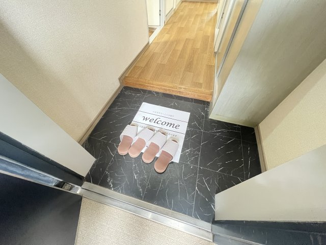 ハーヴェスト本郷の玄関