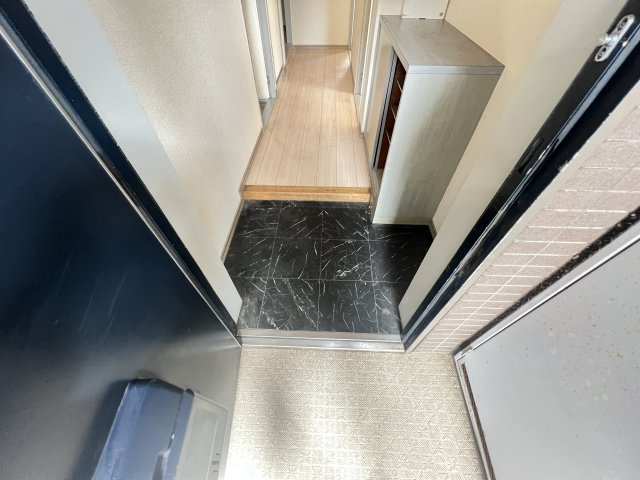 ハーヴェスト本郷の玄関