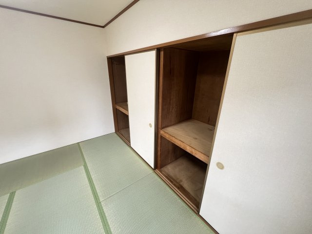 ハーヴェスト本郷の和室