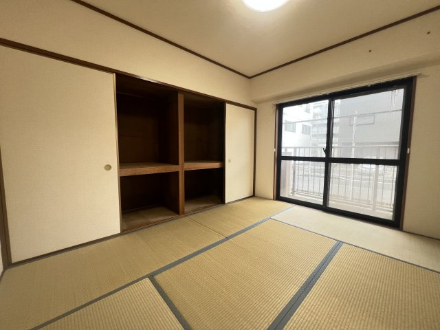 ハーヴェスト本郷の和室