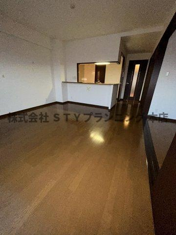 仲介手数料０円！Hill Palace IKAIの居間・リビング