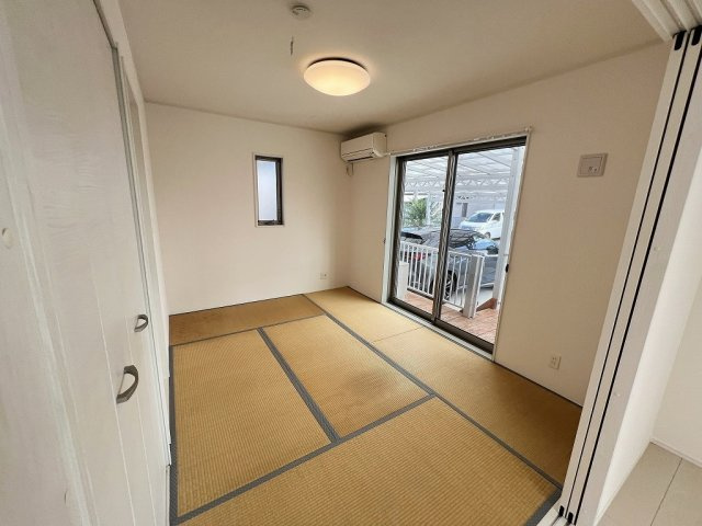糸満市潮崎町3丁目 4LDKの和室