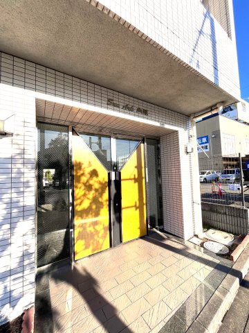 サンアーク向原のエントランス