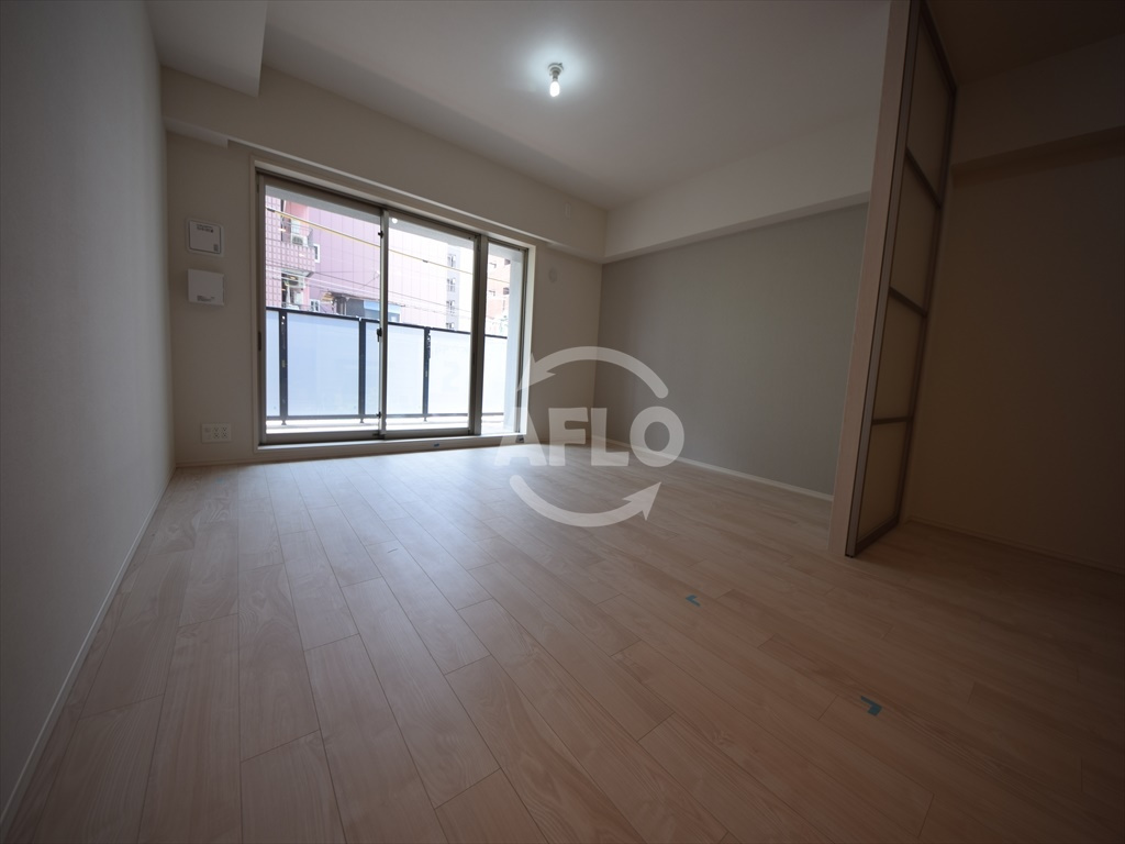 OPUS RESIDENCE SHINSAIBASHI SOUTHの居間・リビング|OPUS RESIDENCE SHINSAIBASHI SOUTH　リビング