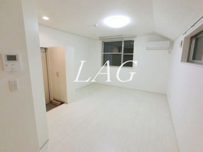 【居間・リビング】 | ジラソーレ | 洋室のお部屋です。