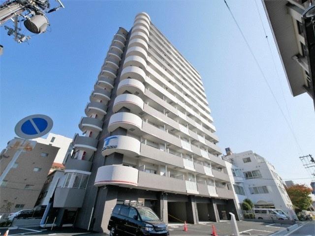 セレニテ新大阪プリエの外観