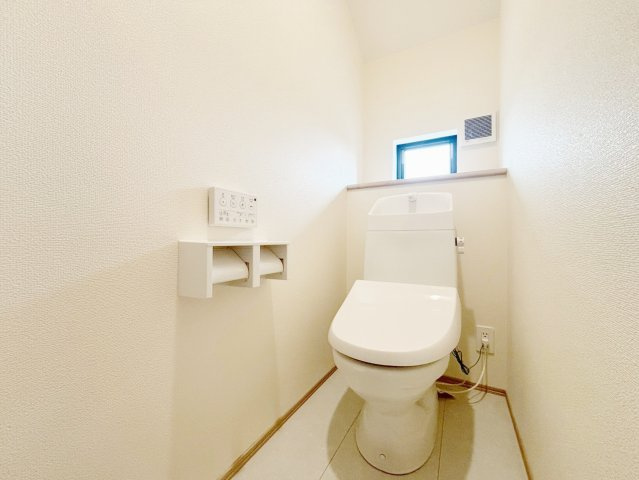 島田市井口　新築住宅のトイレ