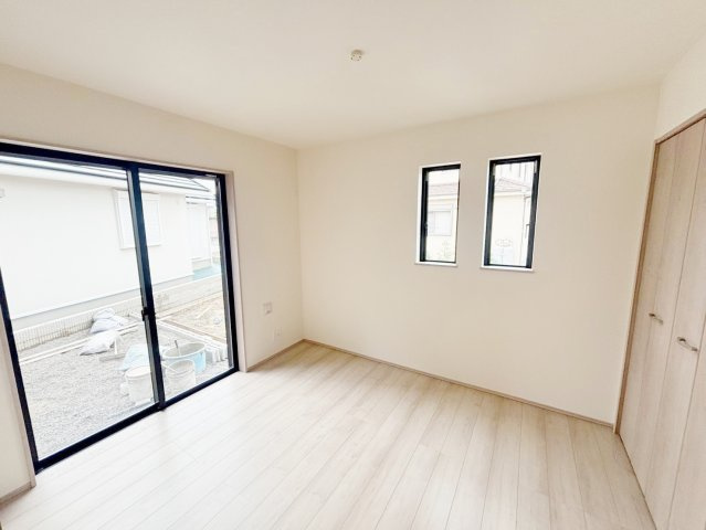 島田市井口　新築住宅の洋室