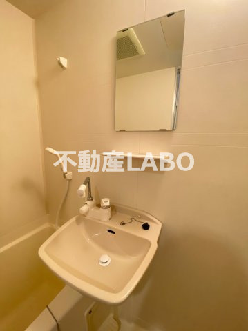 アルファ帝塚山の洗面所