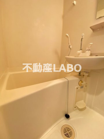 アルファ帝塚山の浴室