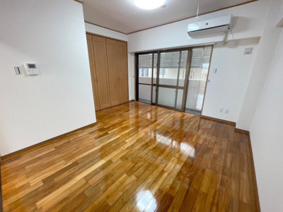 【洋室】 | グランドソレイユ | ※別部屋の写真になっております　現状優先です