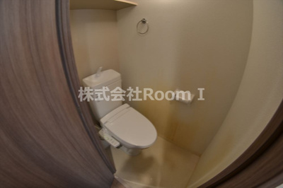 【トイレ】 | プレサンスタワー北浜 | コンパクトで使いやすいトイレです
（反転タイプ）