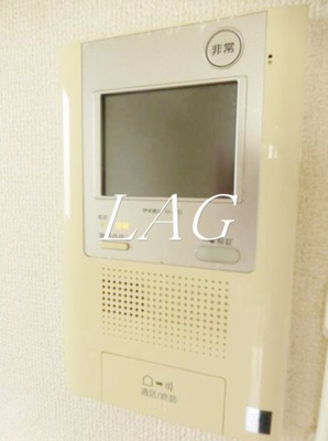 【セキュリティ】 | ラ・エテルノ横浜関内 | モニター付きインターホンです。