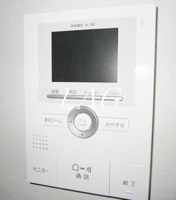 【セキュリティ】 | ルミエール・Ｉ | モニター付きインターホンです。