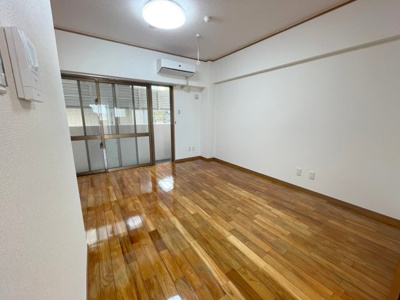 【洋室】 | グランドソレイユ | ※別部屋の写真になっております　現状優先です