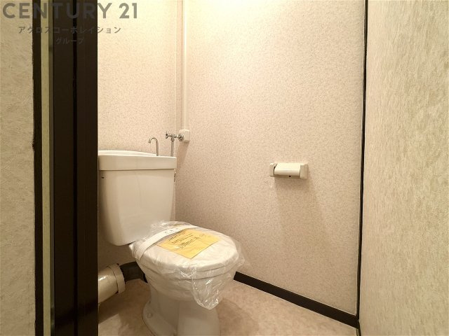 コンパクトで使いやすいトイレです♪