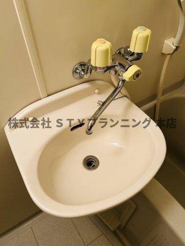 仲介手数料０円！プロビデンス新瑞橋の洗面所