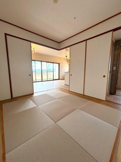 【和室】 | グランシスフォート中百舌鳥3番館 | 【和室あります！畳新調】イグサの香りで心地よい住まいに、気持ちもやすらぎますね♪