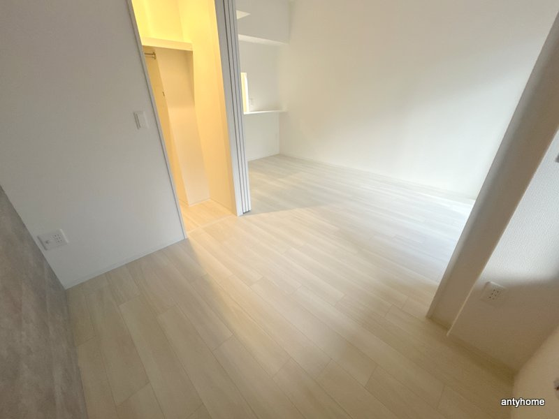 コンフォリア・リヴ淡路町一丁目　仲介手数料無料の寝室