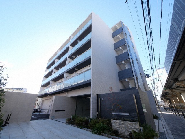 スプランディッド新大阪EASTの外観