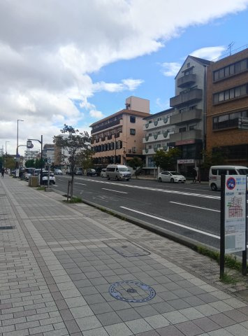 神戸市東灘区田中町２丁目の駐車場の周辺