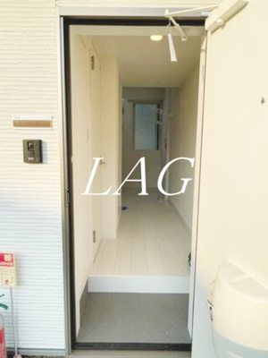 【玄関】 | トレカーサ千歳烏山 | 玄関です。