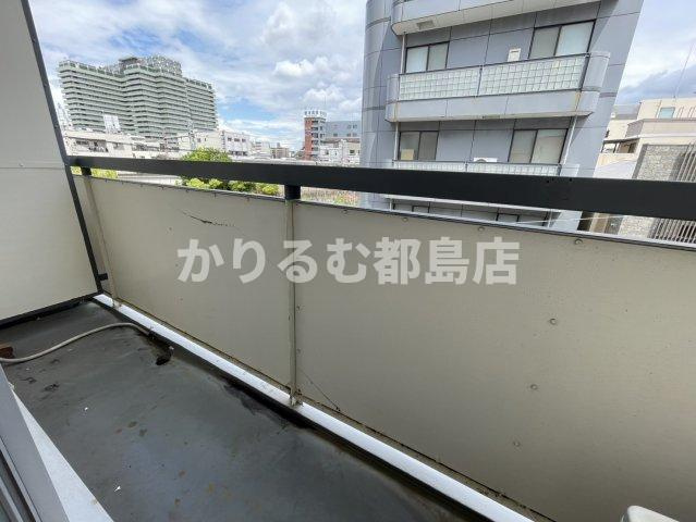 第一下前マンションのバルコニー