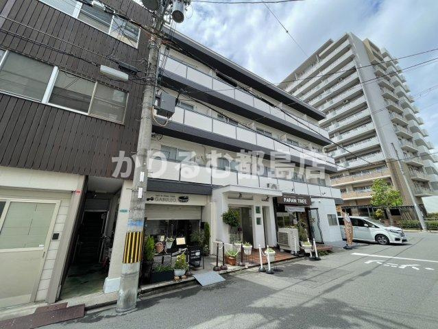 第一下前マンションの外観