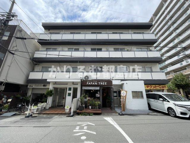 第一下前マンションのエントランス