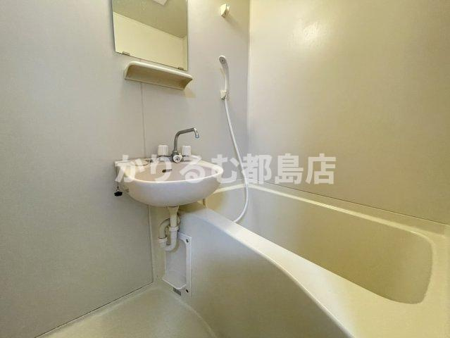 第一下前マンションの浴室