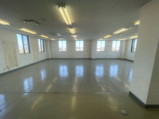 岡田ビルの内装