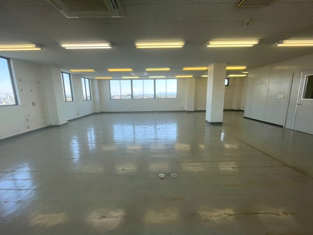 岡田ビルの内装