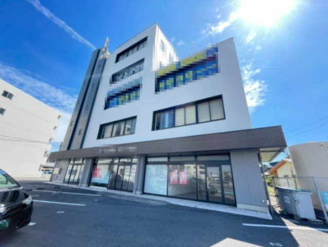岡田ビルの外観