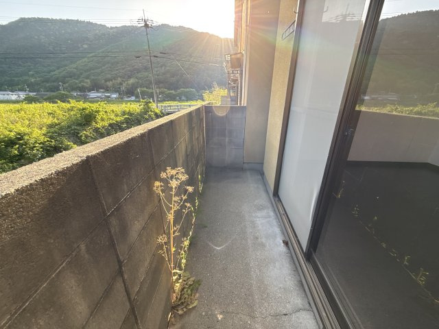 姫路市夢前町山冨のハイツのバルコニー