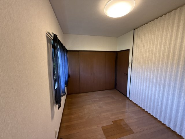 姫路市夢前町山冨のハイツの寝室