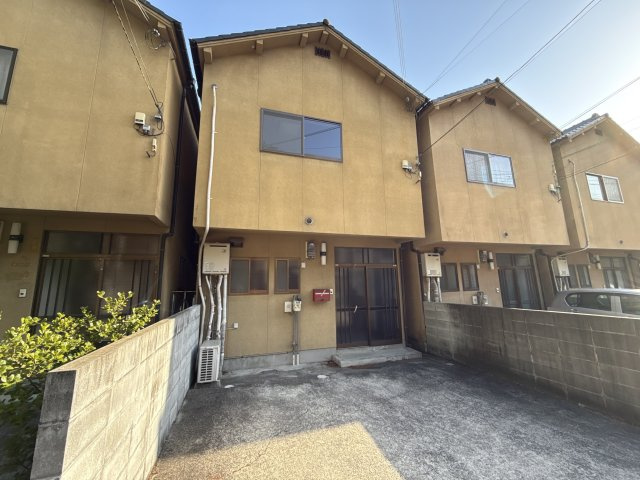 姫路市夢前町山冨のハイツ