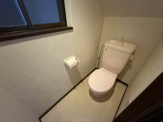 姫路市夢前町山冨のハイツのトイレ