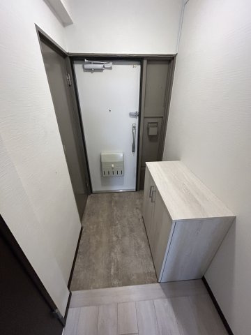 マンション塚口の玄関|明るい玄関です