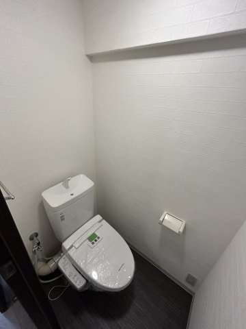 マンション塚口のトイレ|ゆったりとした空間のトイレです